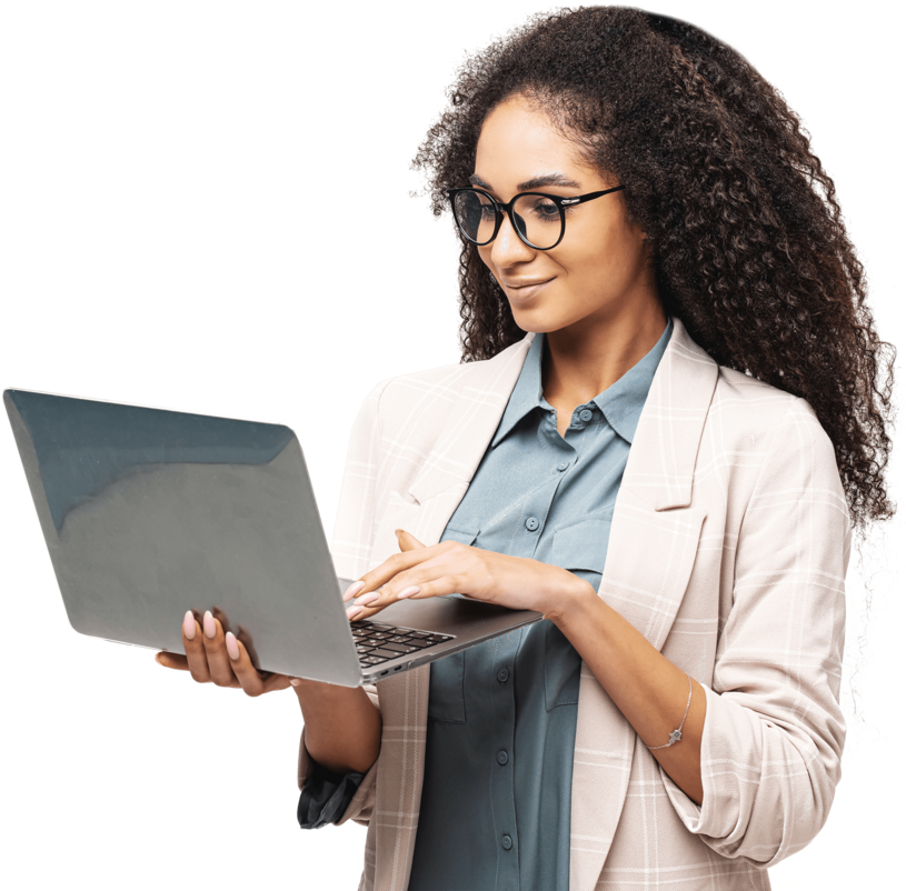 Mitarbeiterin mit Notebook bei der IT-Beratung